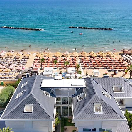 Albergo Punta De L'Est Francavilla Al Mare Exterior photo