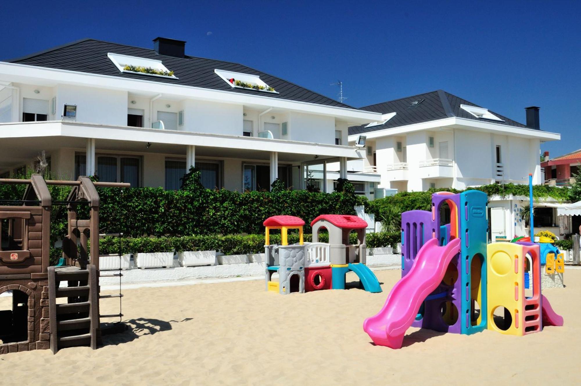 Albergo Punta De L'Est Francavilla Al Mare Exterior photo