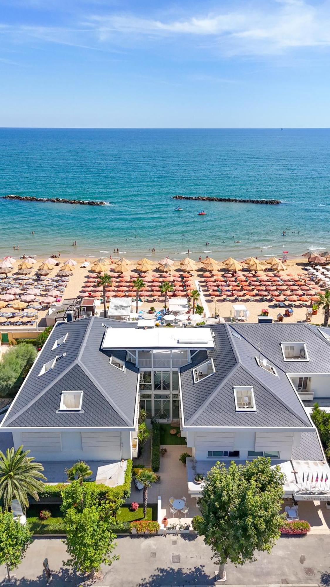 Albergo Punta De L'Est Francavilla Al Mare Exterior photo